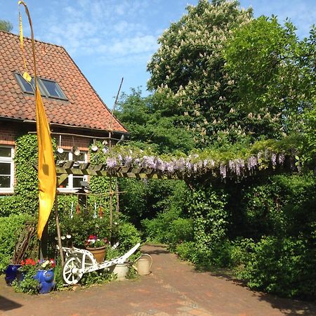 Privatzimmer Alte Schule Suderburg Bagian luar foto